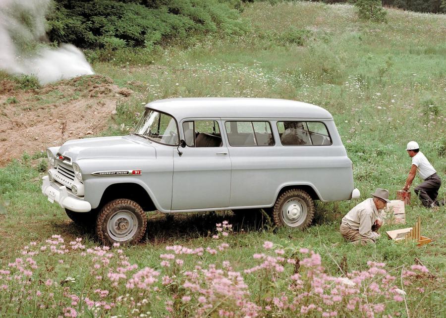  Chevrolet Apache 31 Suburban Carryall 1959 года  (фото 1 из 1)